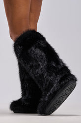 AZALEA WANG EMIR BLACK FLAT FUR KNEE HIGH BOOT